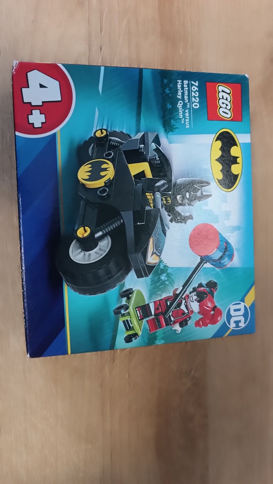 LEGO 76220 Batman vs Harley Quinn