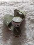 Klapki Converse oliwkowe