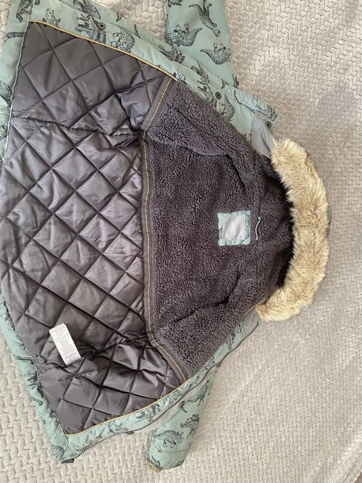 КУРТКА ОСІННЬО-ЗИМОВА на хлопчика б/у вік 3-4 роки