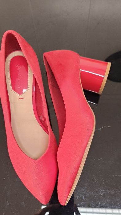 sapatos Novos em camurça número 35