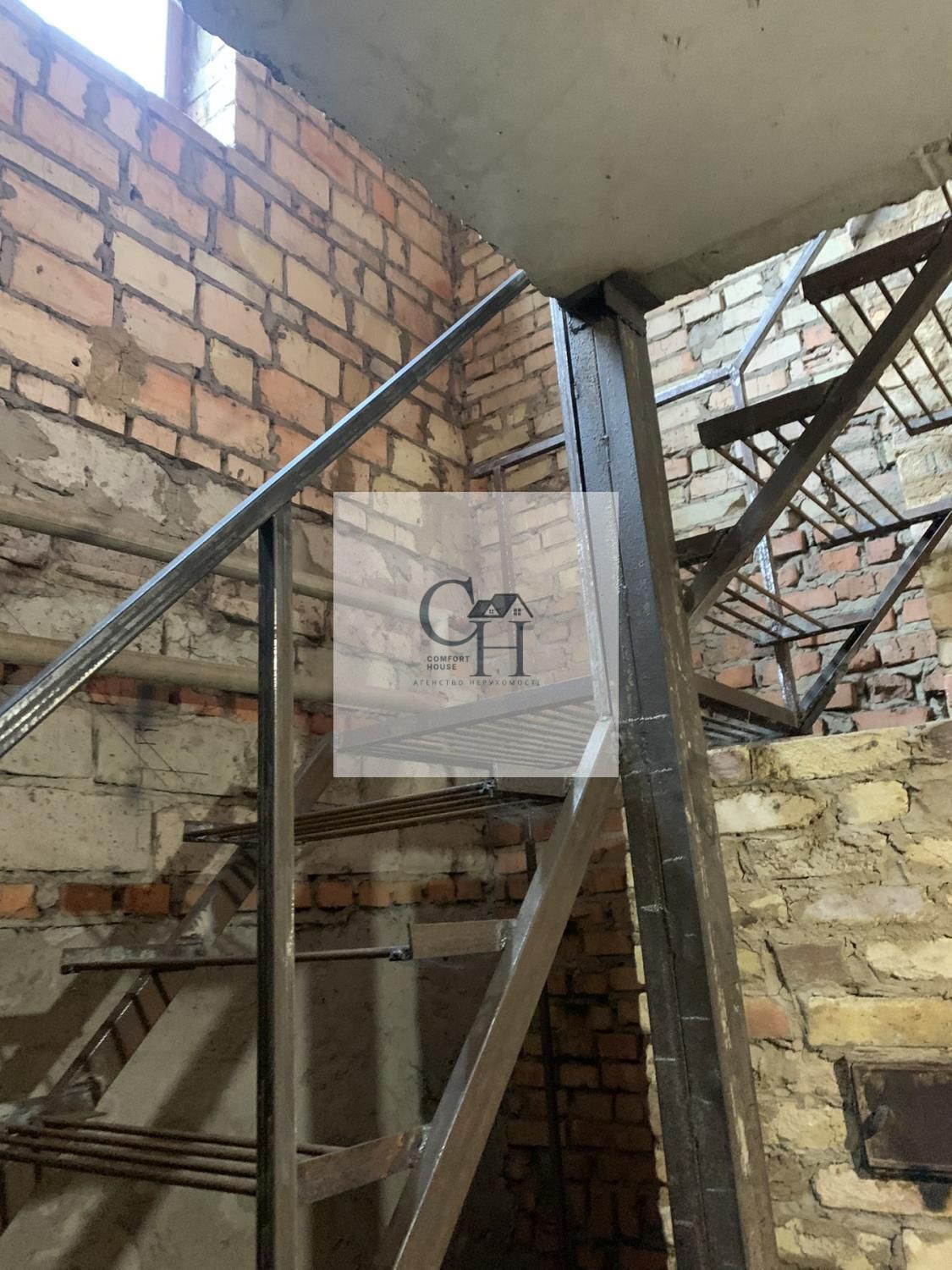 Продам 2-х пов будинок смт. Глеваха  вул Пимоненка,143.