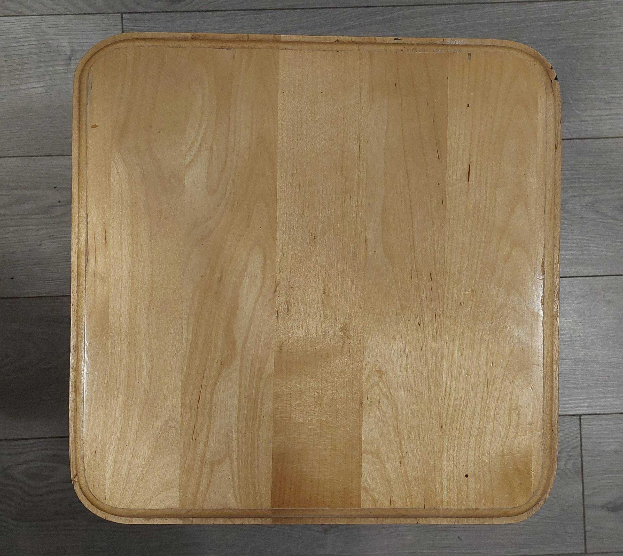 Taboret drewniany