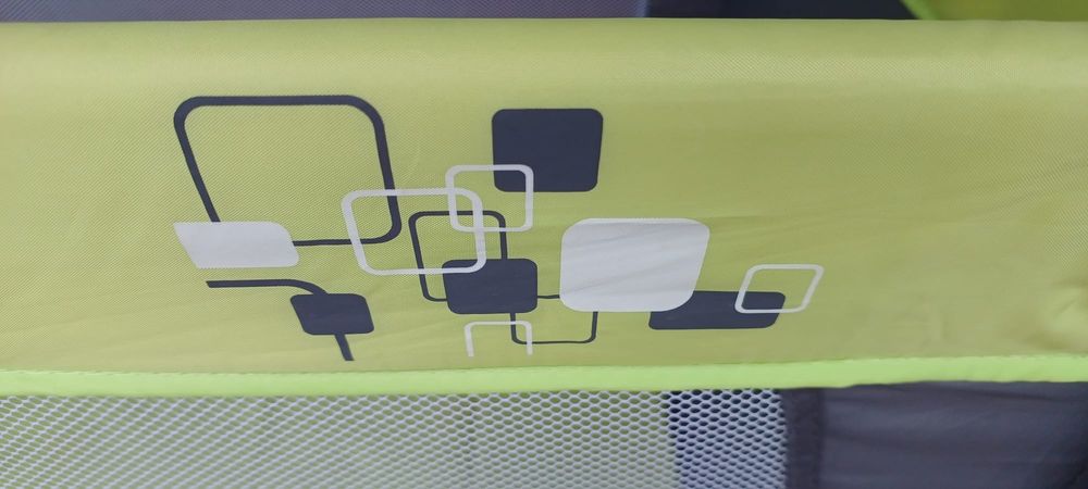 Cama de viagem, como nova