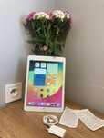 Tablet apple ipad 6 - 32 Gb , ladowarka w komplecie