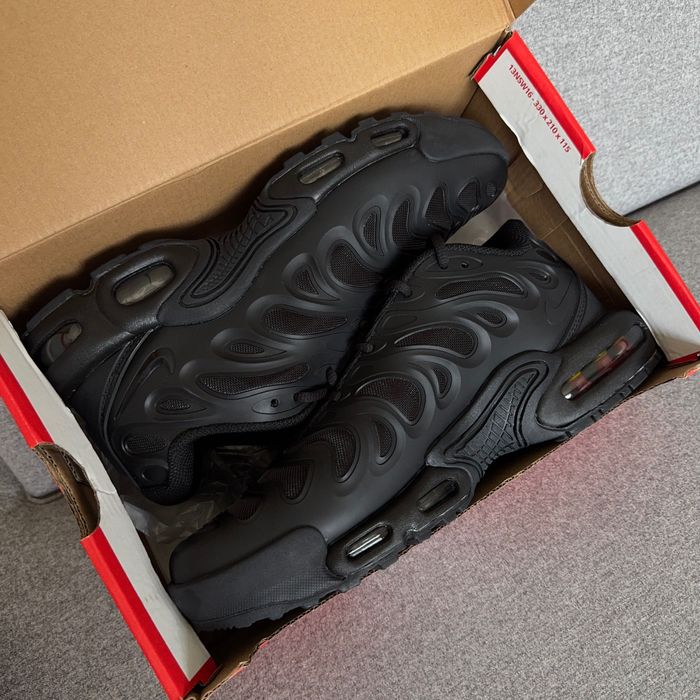 Nike Air Max Plus Drift "Triple Black"