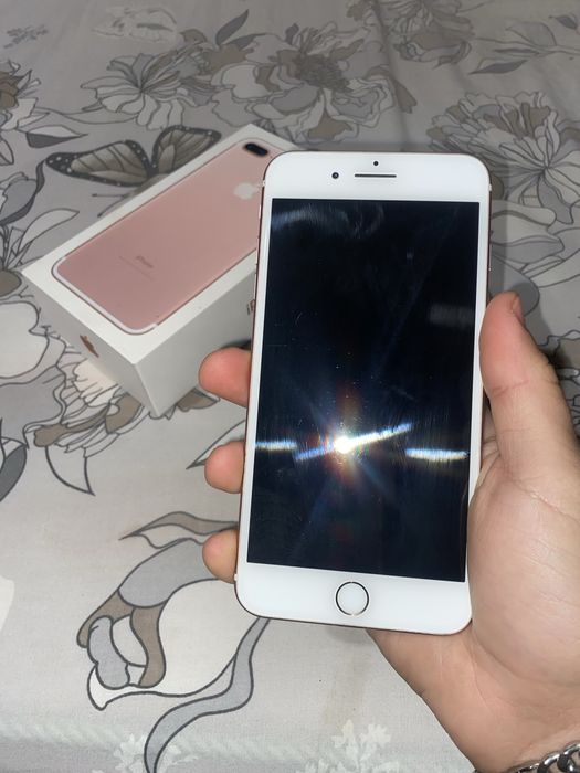 Продам айфон 7 плюс