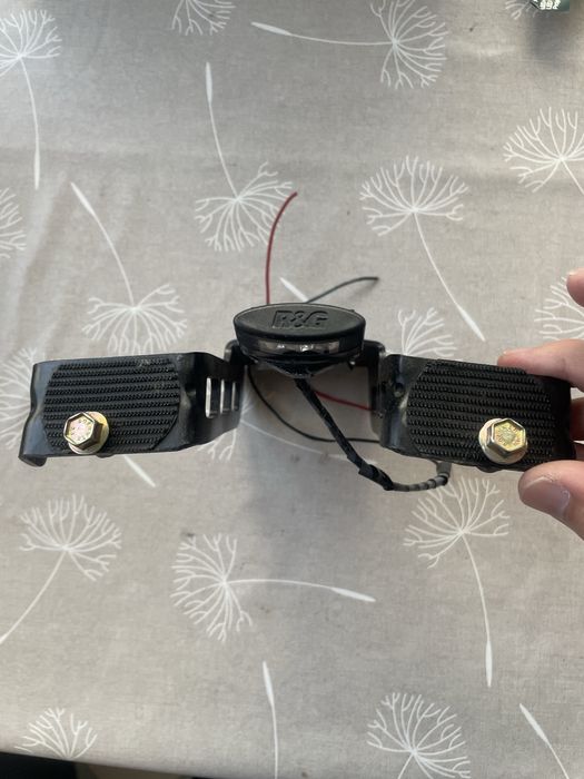 Suporte de matricula (fixo) para Mota
