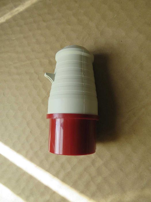 Ficha industrial MACHO trifásica 16A 3P+N+T 380V IP44 VERMELHO