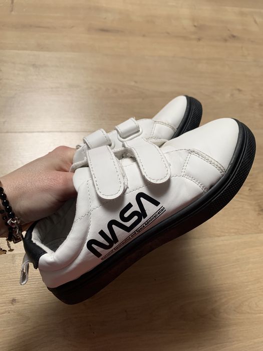Buty sportowe na rzepy Nasa dla chłopca r 32