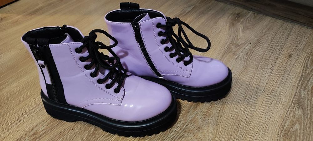 Lawendowe trzewiki na grubej podeszwie