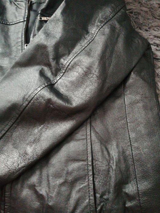 Kurtka skórzana czarna krotka