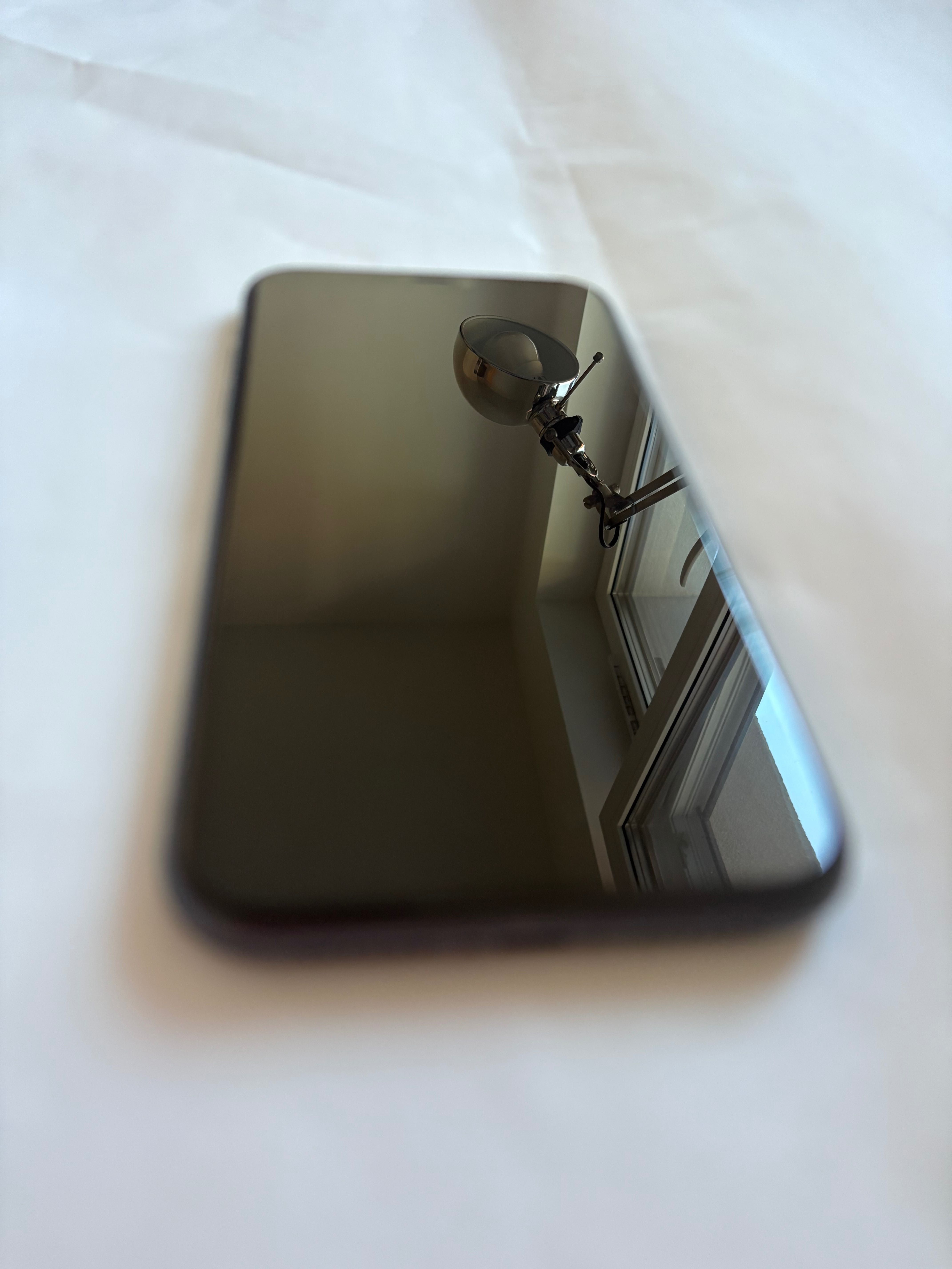 iPhone 11 64GB stan bardzo dobry plus