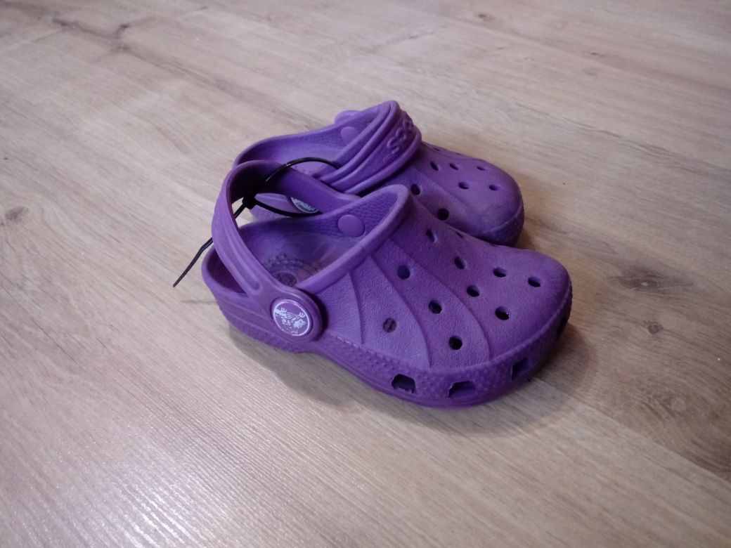 Crocs klapki sandały dziecięce fioletowe r. 4C5 / 19-20