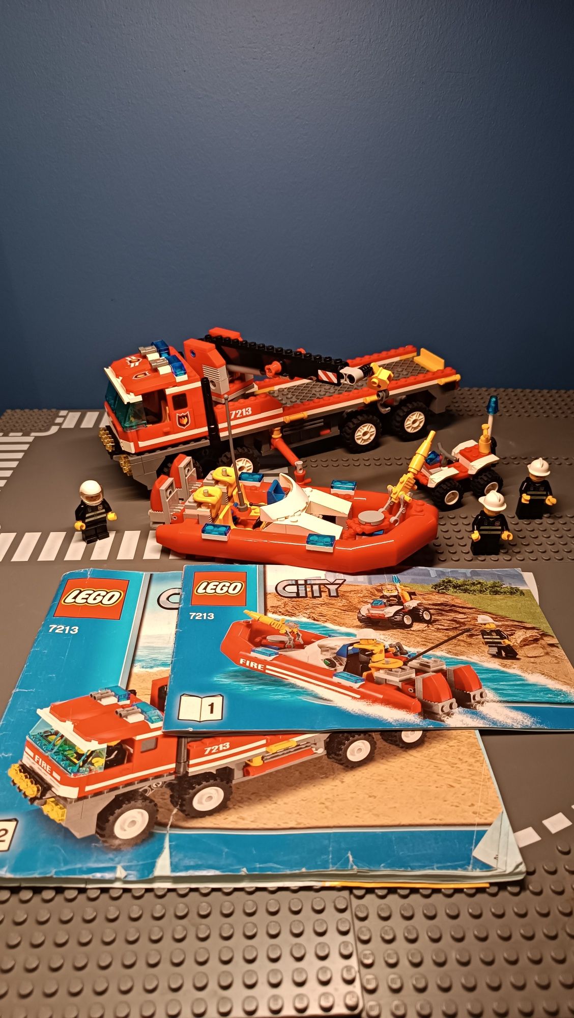 Lego City 7213 straż pożarna / terenowy wóz strażacki z motorówka