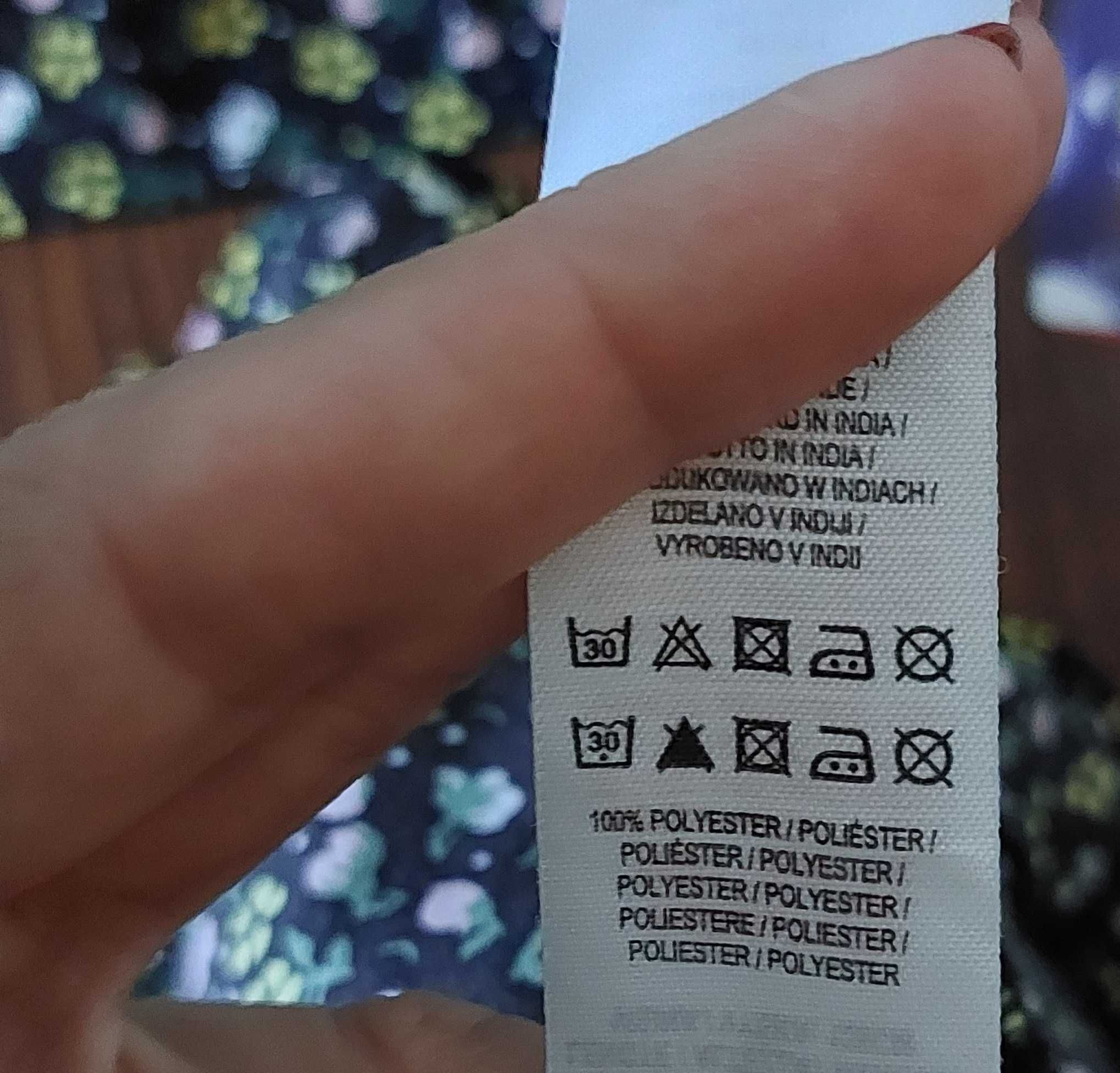 Primark, Dwuczęściowy kombinezon dla dziewczynki, rozmiar 122/128