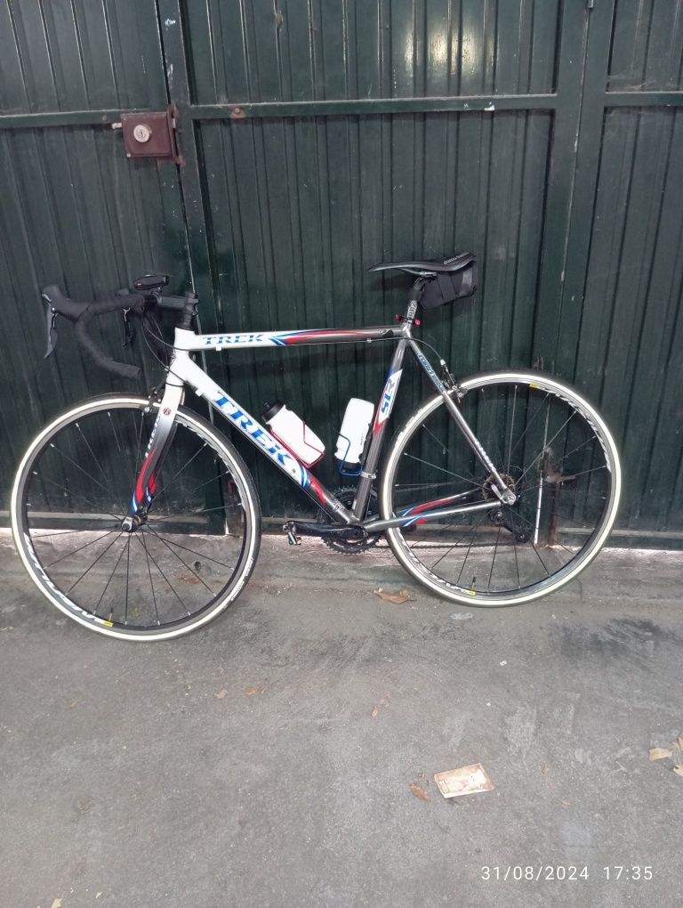 Bicicleta de estrada trek slr