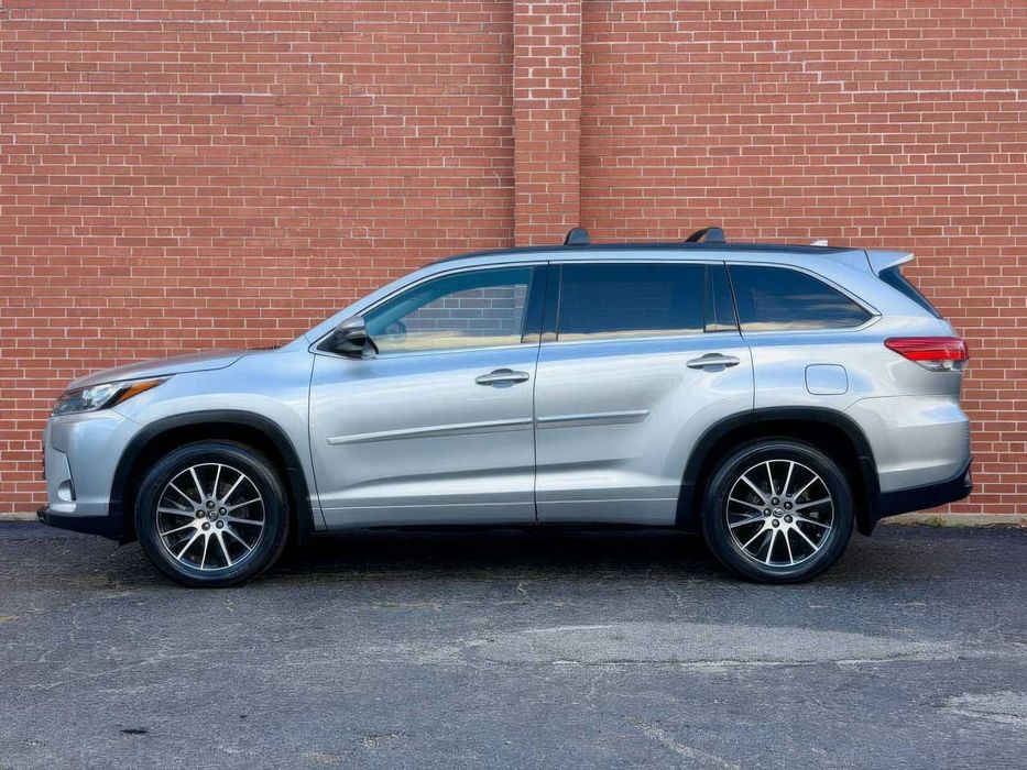 Toyota Highlander      2017