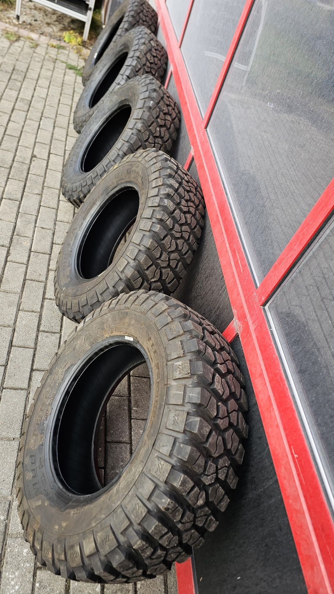 BF Goodrich Mud Terrain KM2 255/75/17 opony MT Jeep Ranger Navara