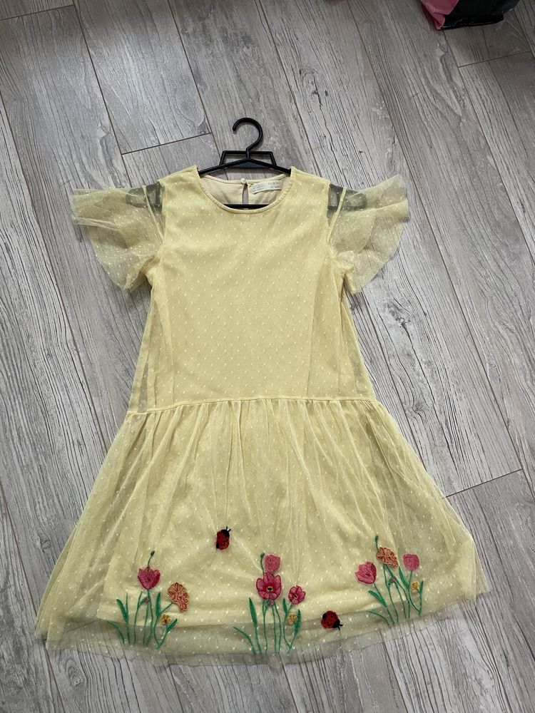 Żółta wiosenna tiulowa sukienka ZARA, r.134/140