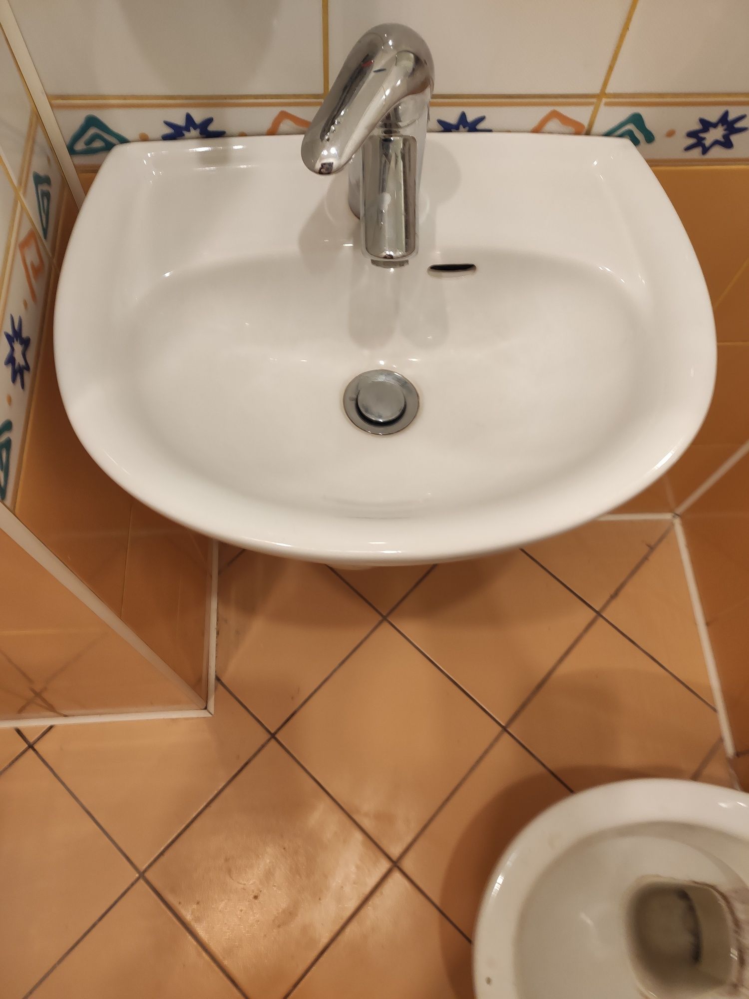 Ubikacja łazienka zestaw wc z stelażem zakóp również na części