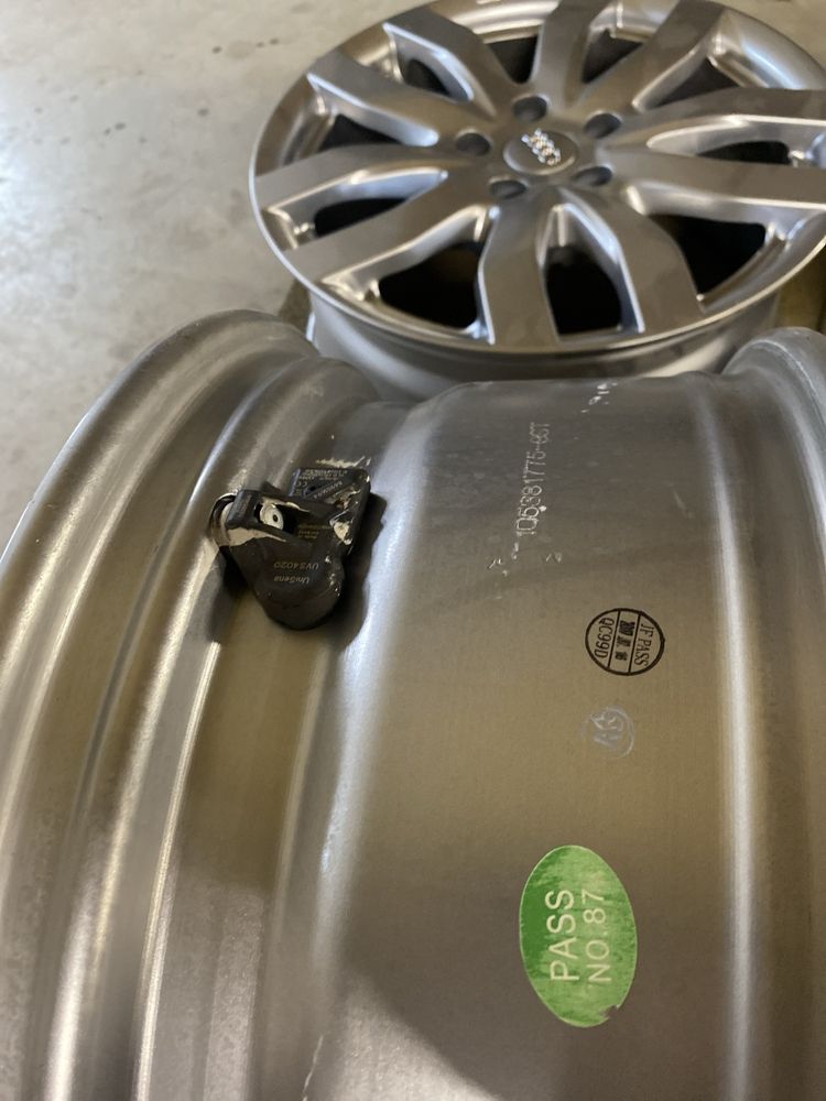 5. Oryginalne felgi audi 7,5j17h2 et35 5x112 komplet skoda vw mercedes