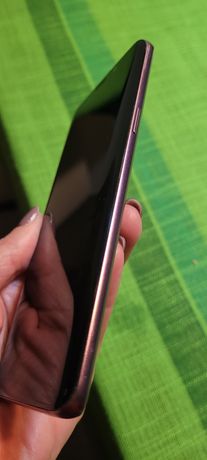 Samsung S9 fioletowy