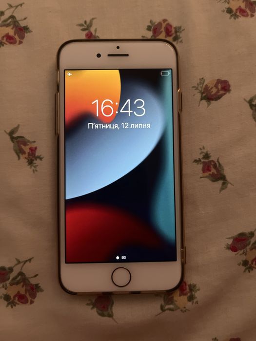 продам iphone 7 32 gb