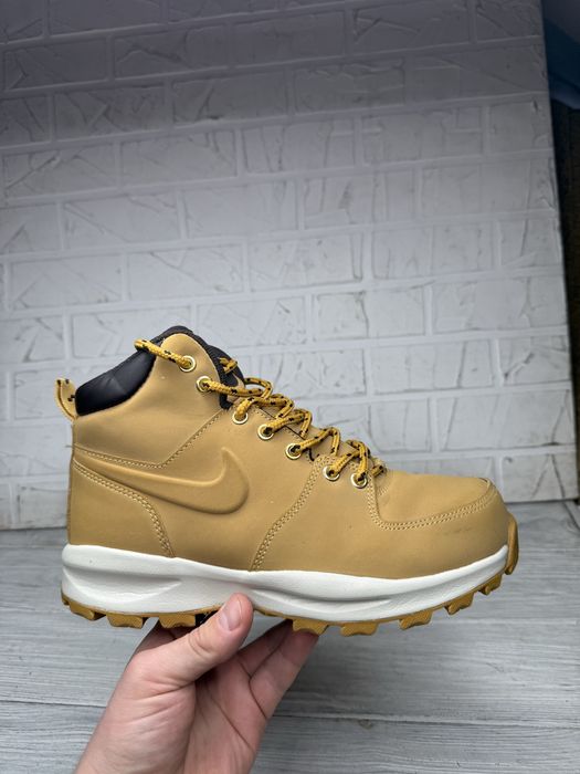 Зимние кожаные ботинки nike manoa 39 размер