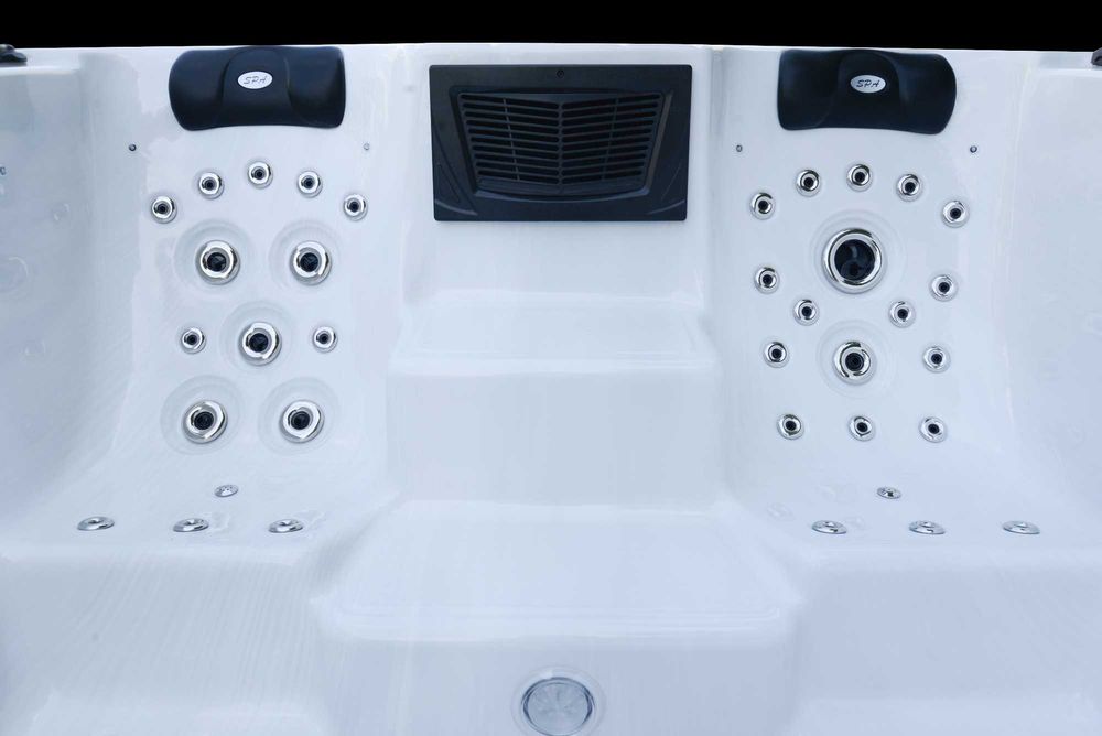 Basen spa z przeciwprądami + wanna z hydromasażem MADAGASKAR