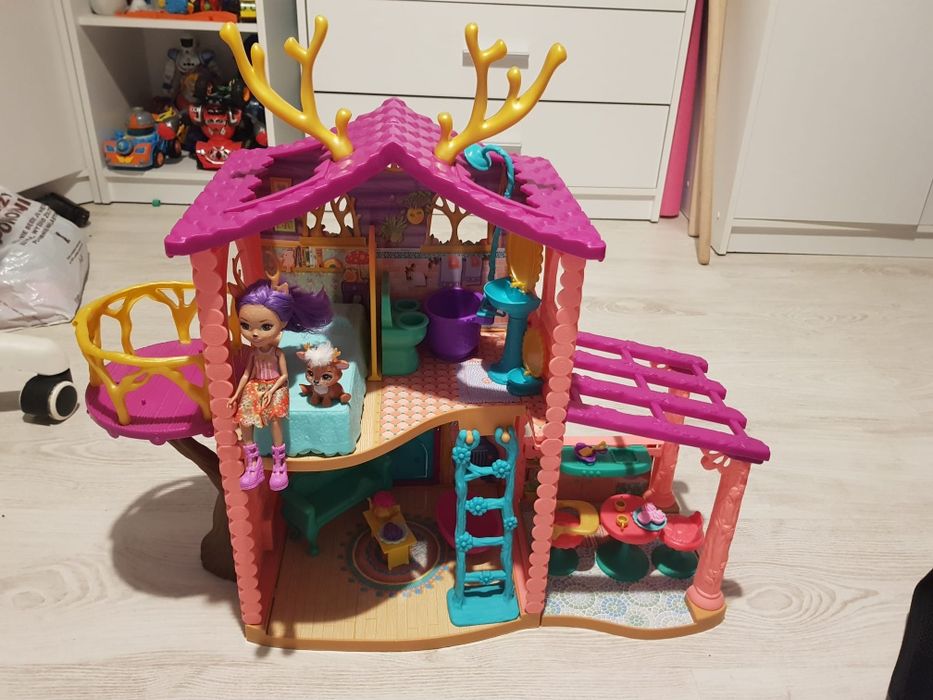 Leśny domek jelonków enchantimals