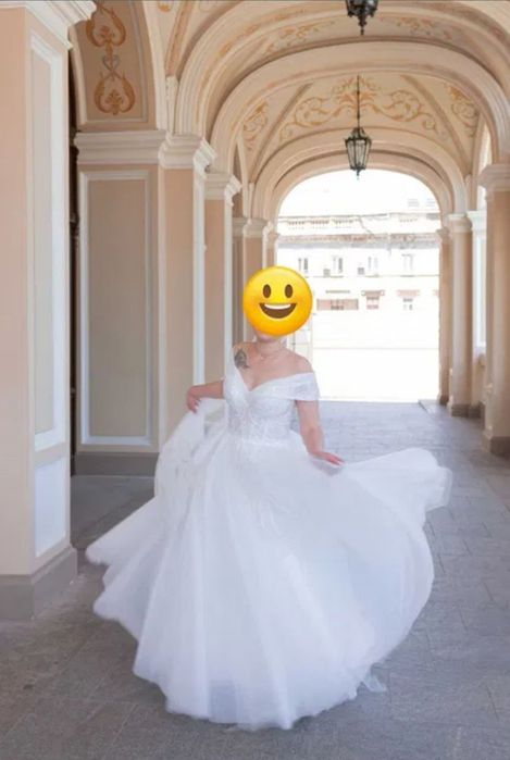 Весільне плаття  , дуже гарне