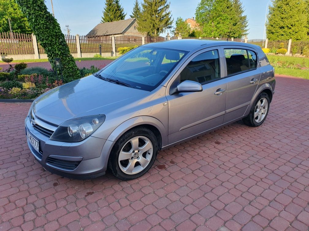 Opel Astra 1.6 hatchback