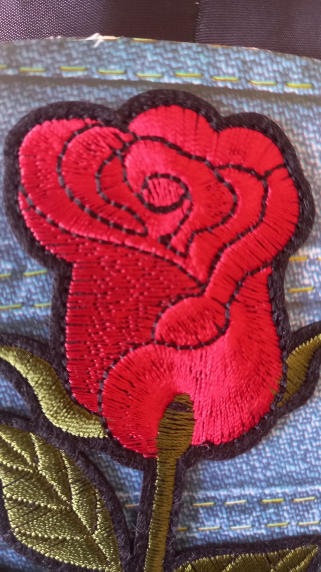 patch / remendo em forma de rosa