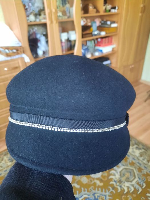 Капелю кашкет вовна Італія
