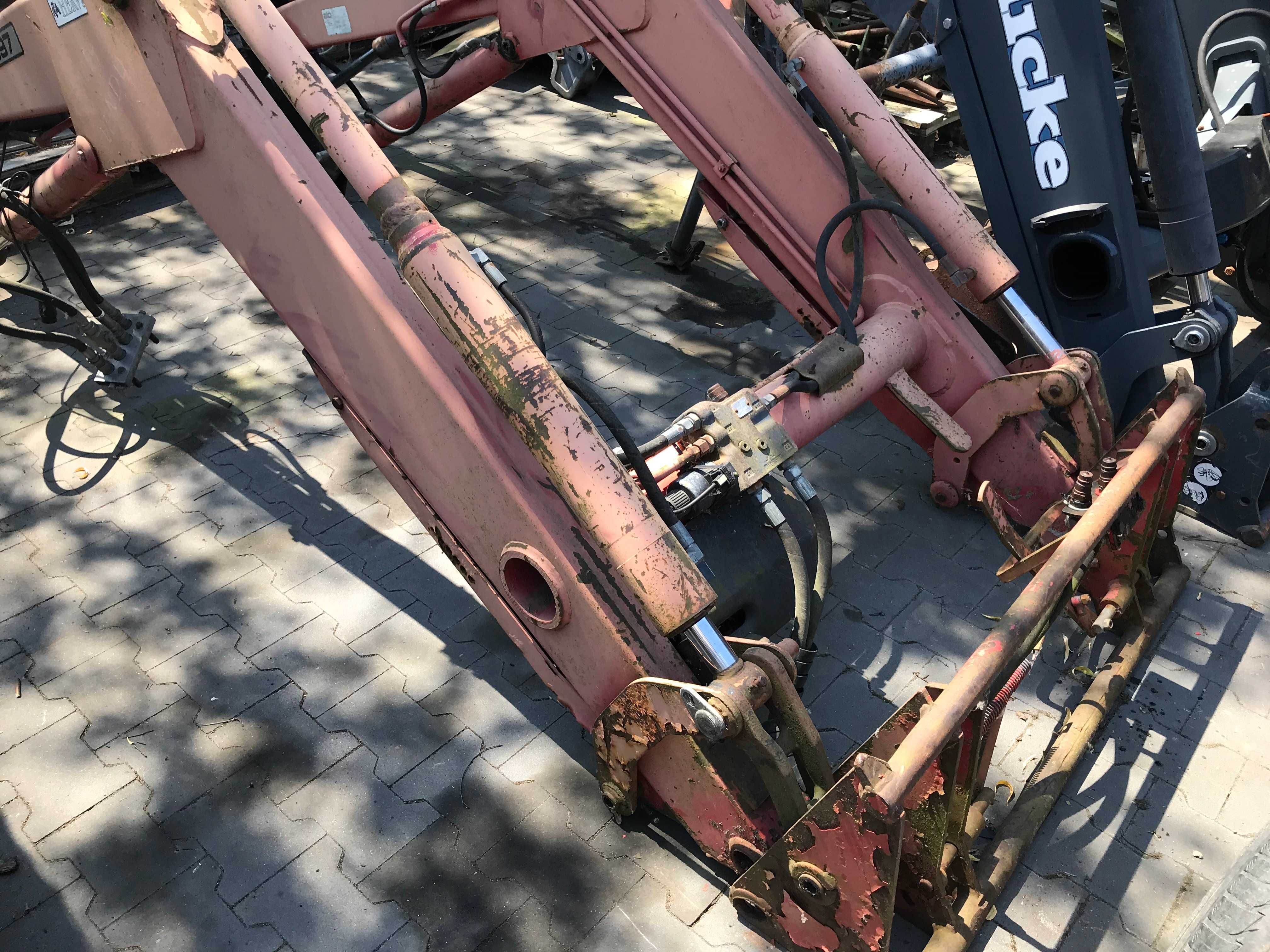 ładowacz czołowy podnośnik ramie tur agram quicke massey ferguson mx