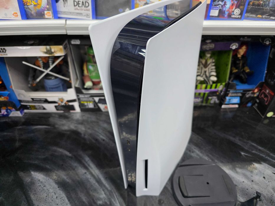 Konsola Playstation 5 PS5 z napędem 4 dobre gry Gwar 6m SKLEP ZAMIANA