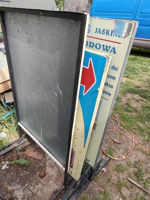Tablice reklamowe potykacze