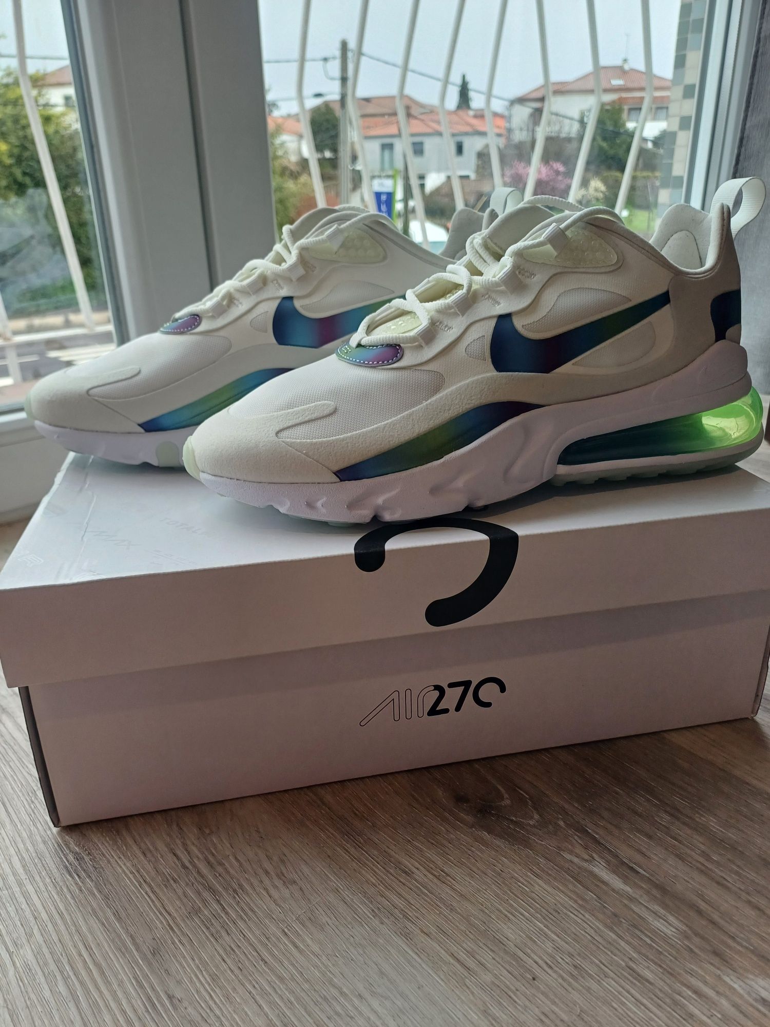 Sapatilhas Nike Air Max 270