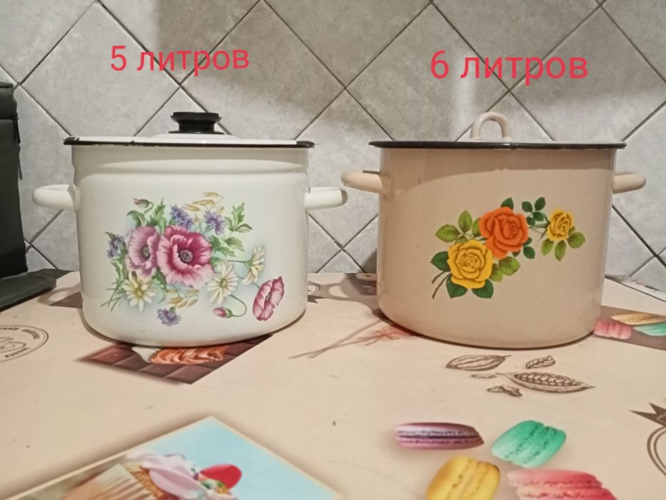 Продам кухонные кастрюли 5 л, 6 л, 3 л ,2 л и сковородки.