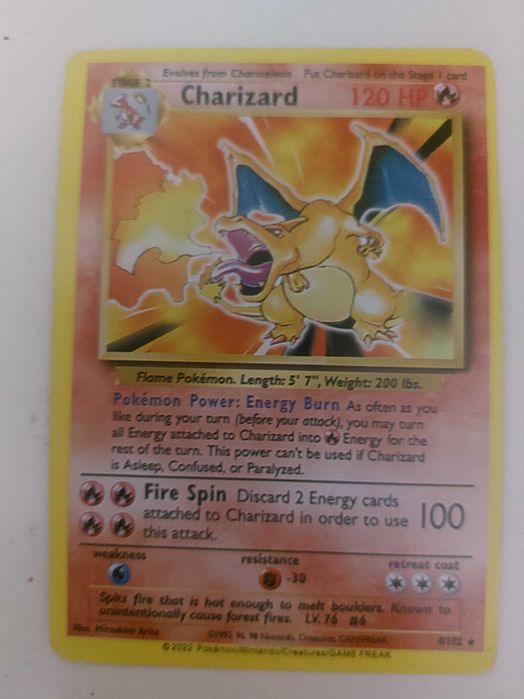 Pokemon TCG Charizard Base Set