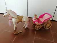 Brinquedo carroça com cavalo disney