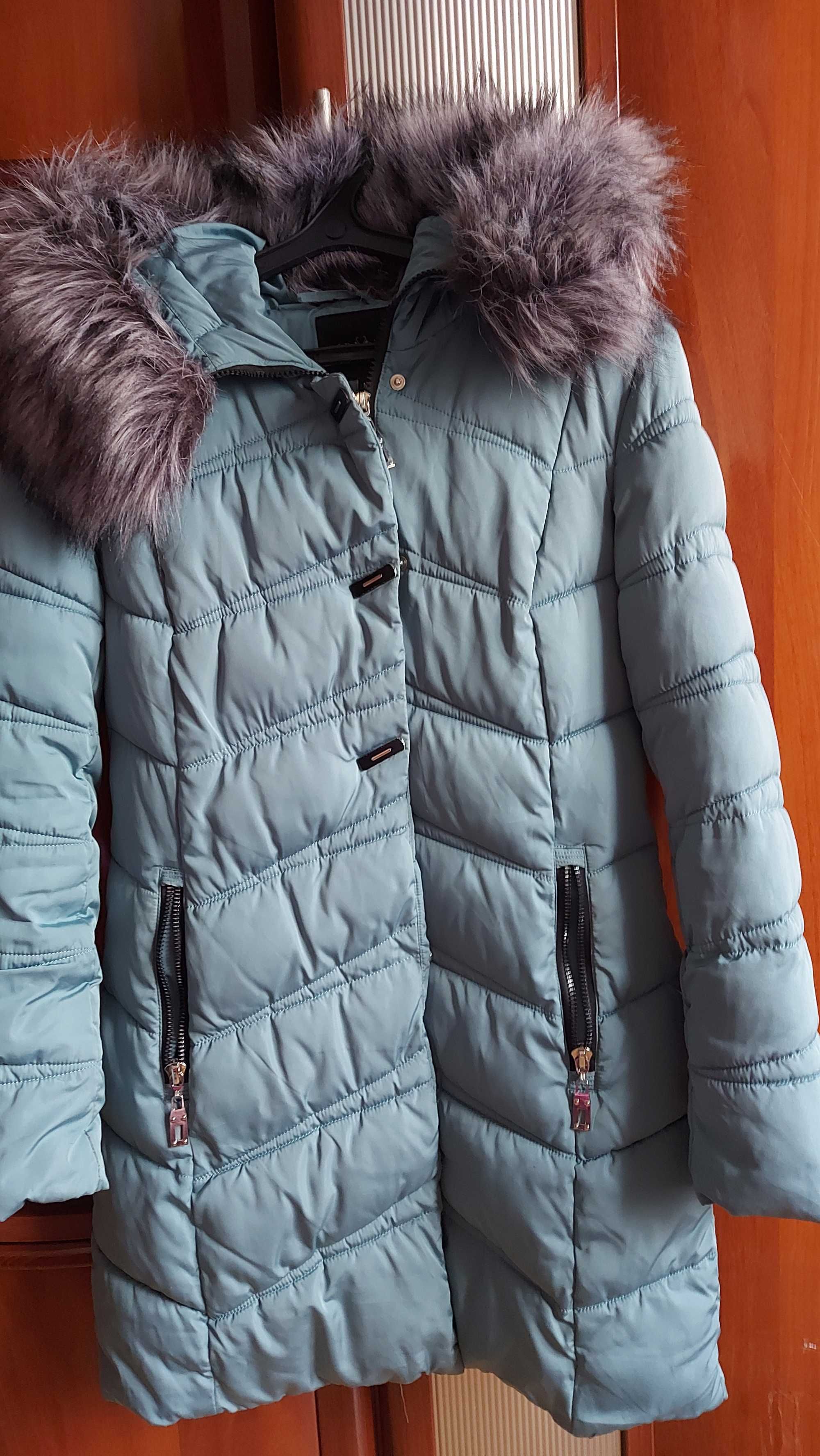 Тепла зимня куртка