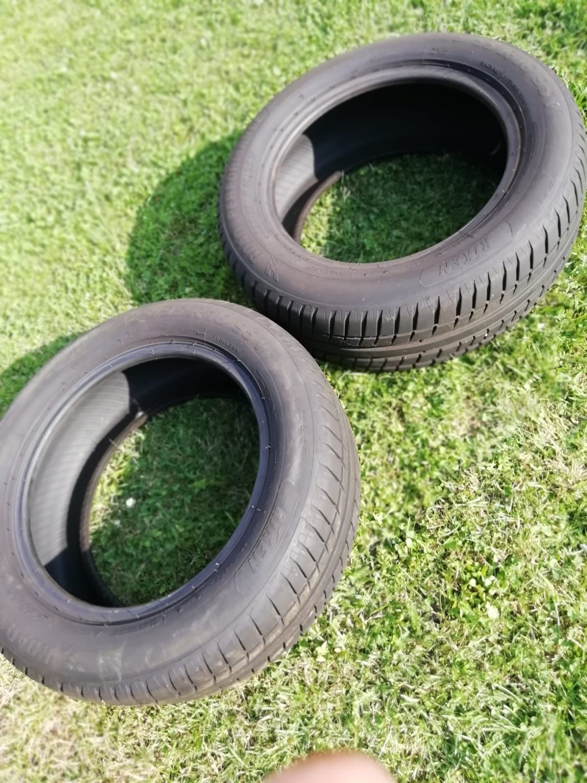 Dwie opony letnie Riken 225/55 R16 niski przebieg