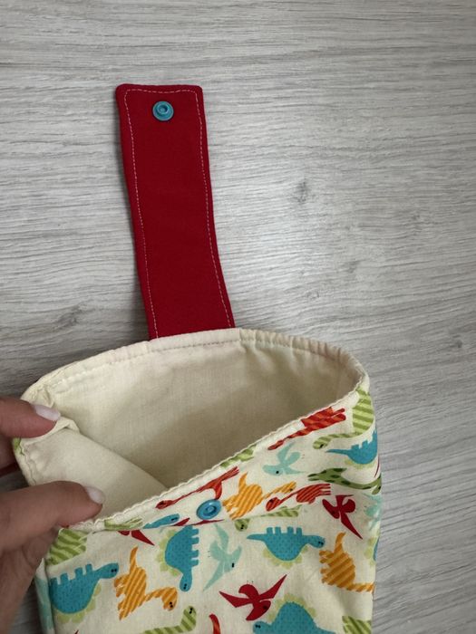 Porta fraldas e porta chuchas feitos à mão