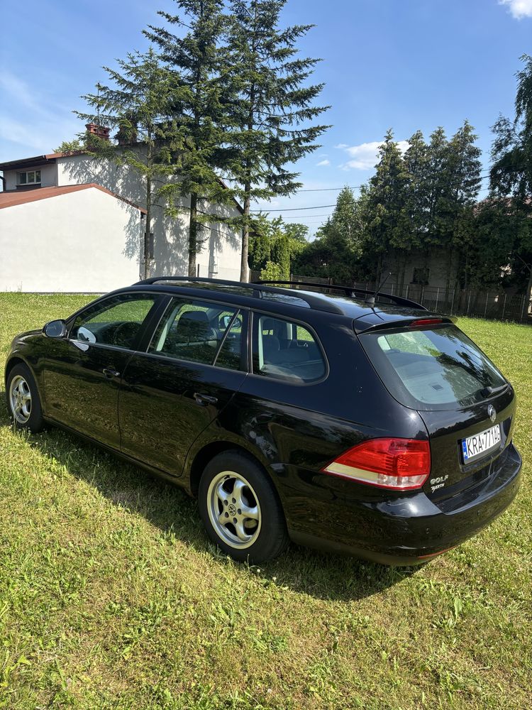 VW GOLF V = 1.6 Benzyna = Comfortline = 102 KM = Kombi = Czarny