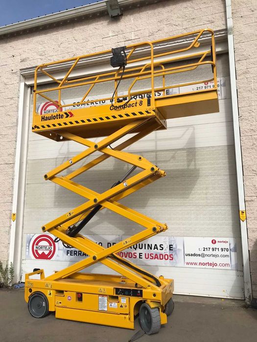 Plataformas Elevatória Tesoura Elétrica 8 mts (Recondicionada)