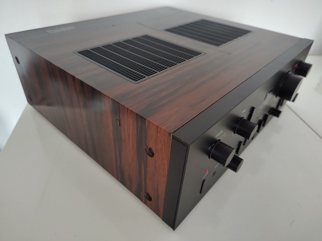 Sansui AU-D907F wzmacniacz stereo