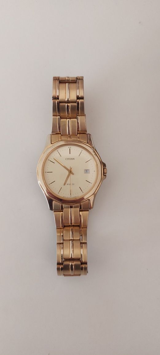 Citizen WR50 dourado