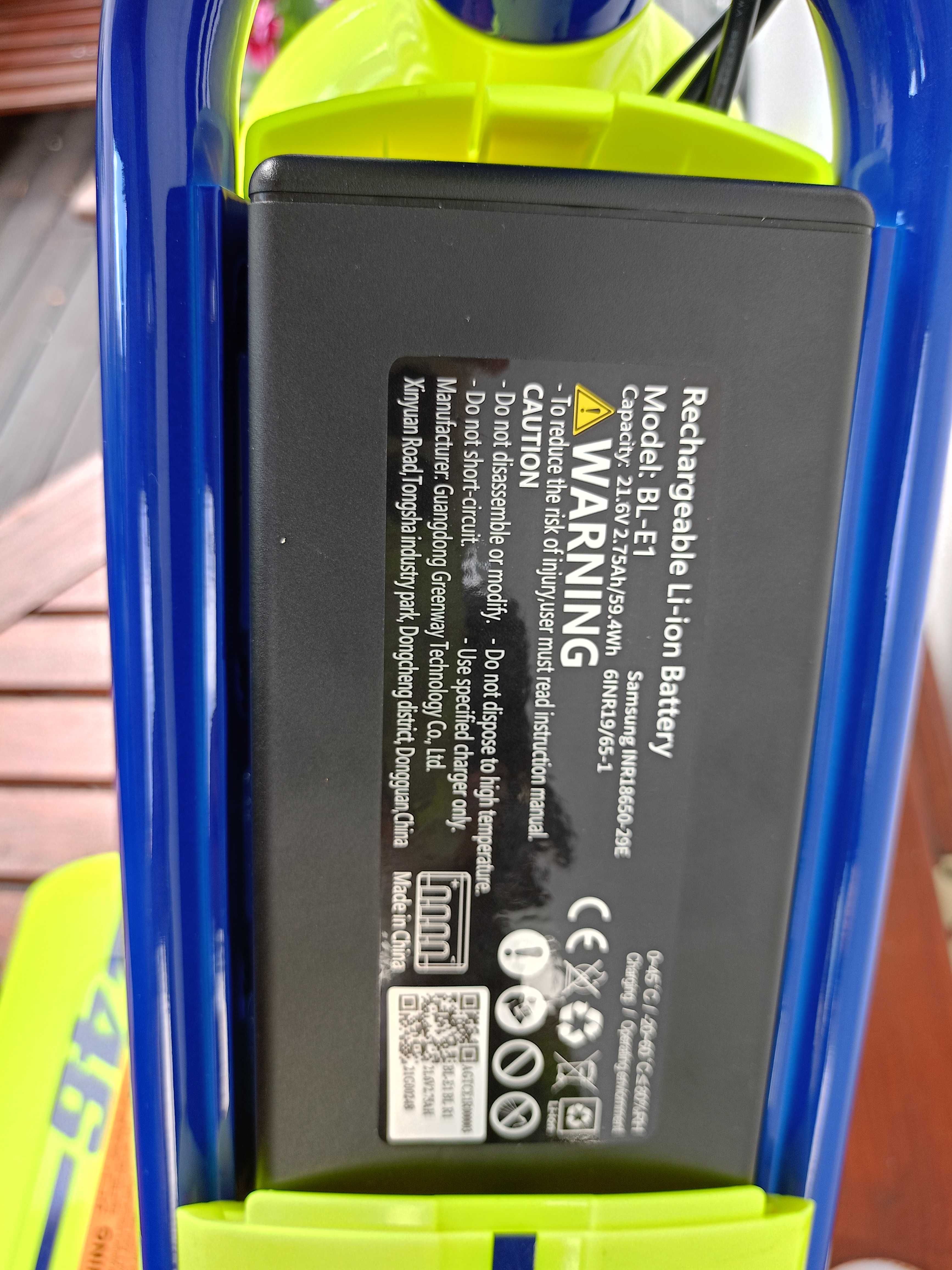 Rowerek biegowy elektryczny 12" VR46 Motor Bike