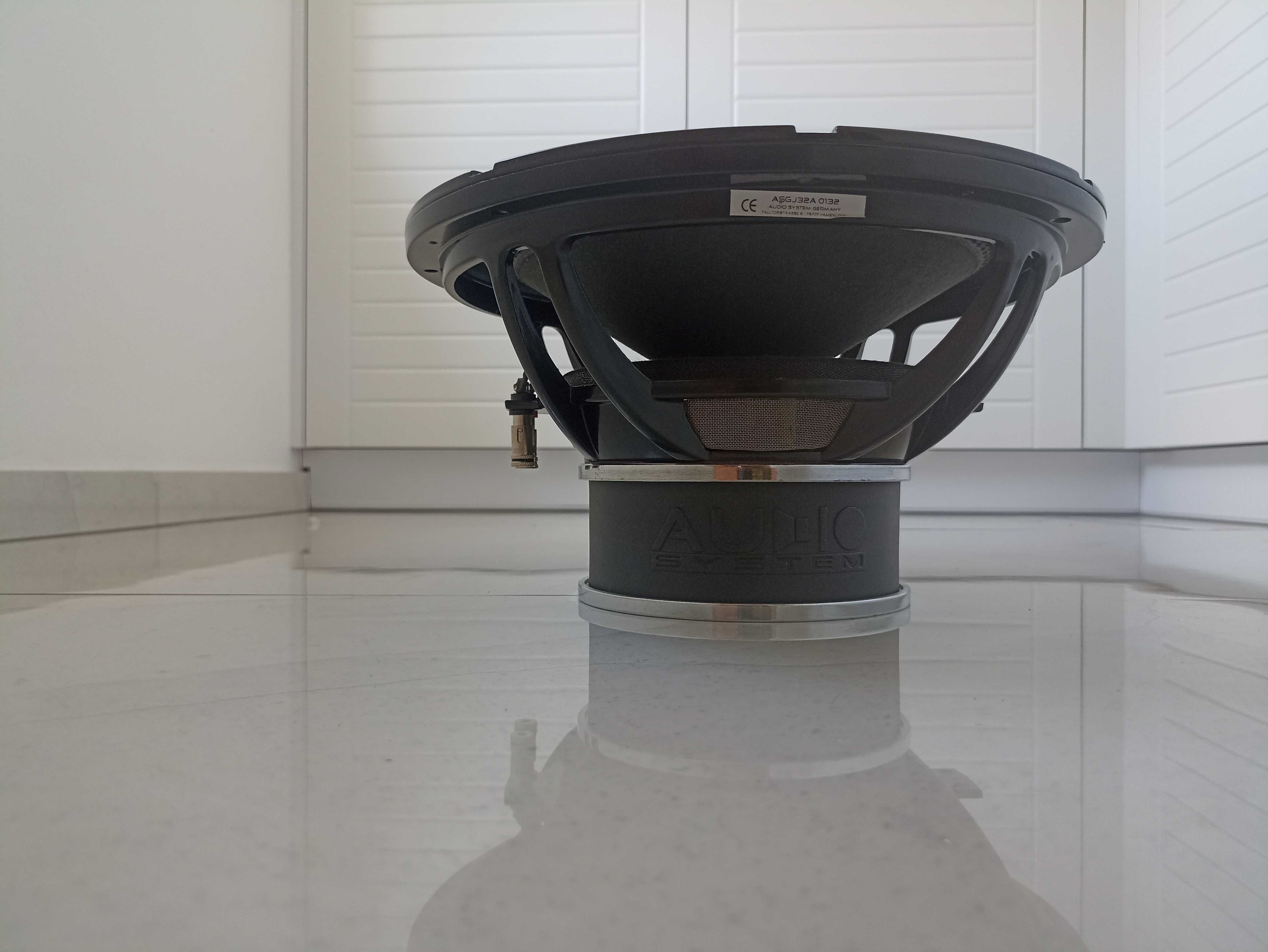 Głośnik HELIX Audio System HX12SQ 30cm (uszkodzona cewka)